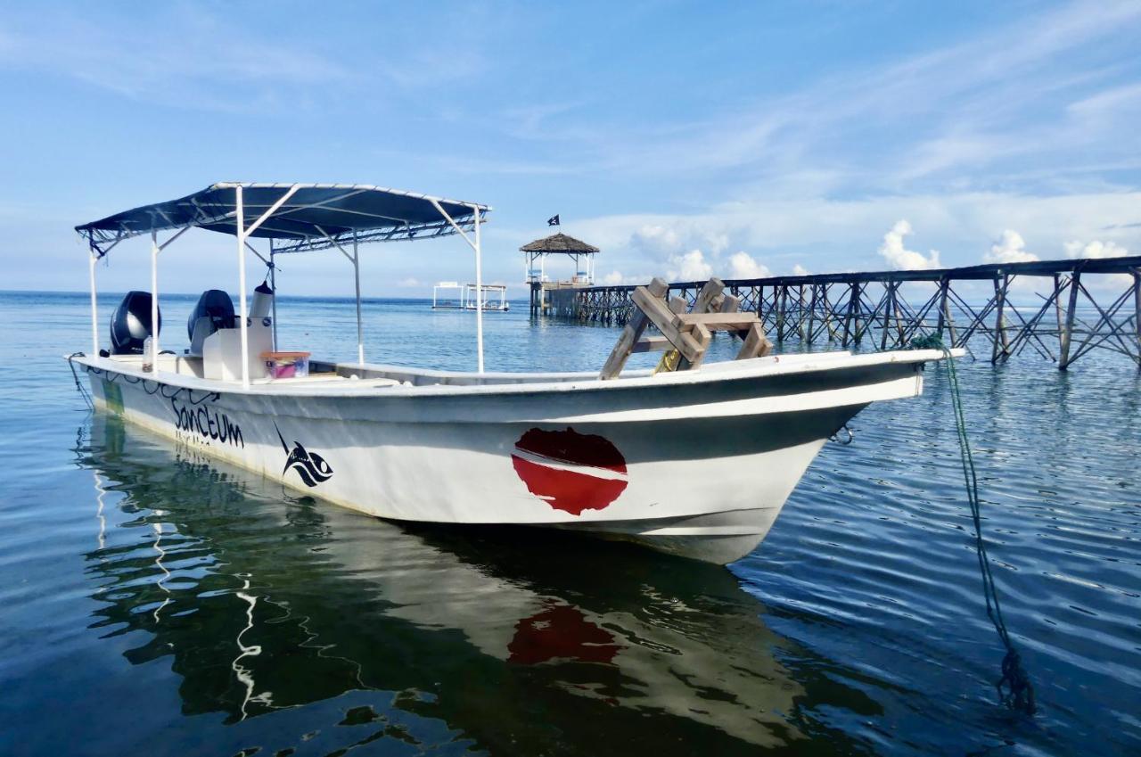 Sanctum Una Una Eco Dive Resort Pulau Unauna Exterior foto